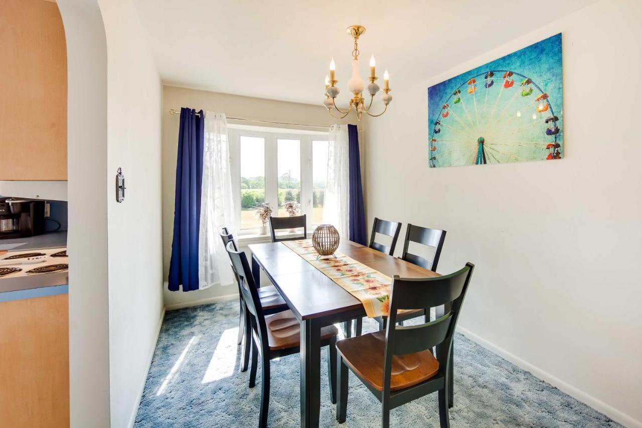 Holiday home Hideaway With Patio - 1 Mi To Hersheypark! *